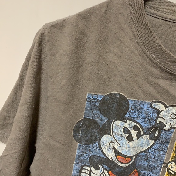 Walt Disney shirt small - Picture 4 of 10